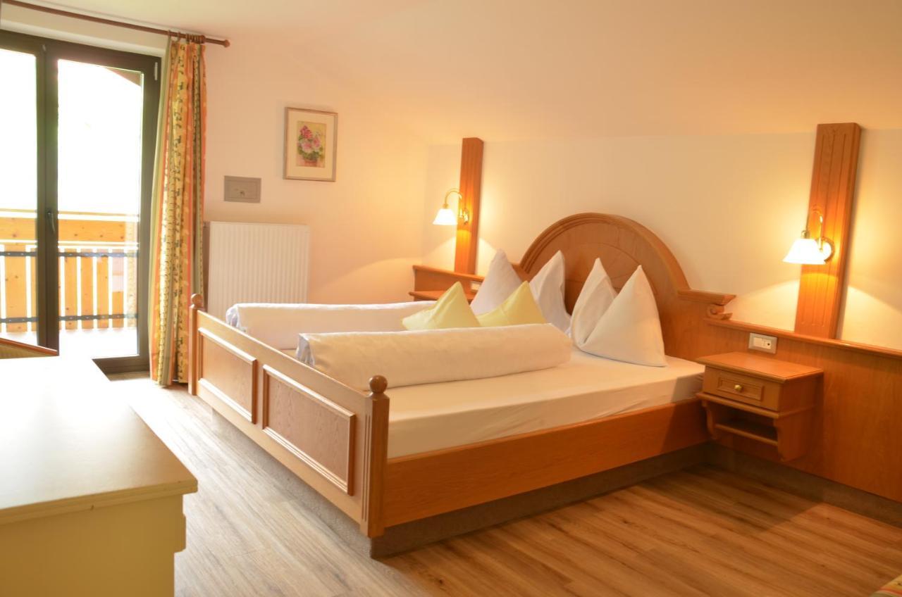 Hotel Karin Tirolo Esterno foto