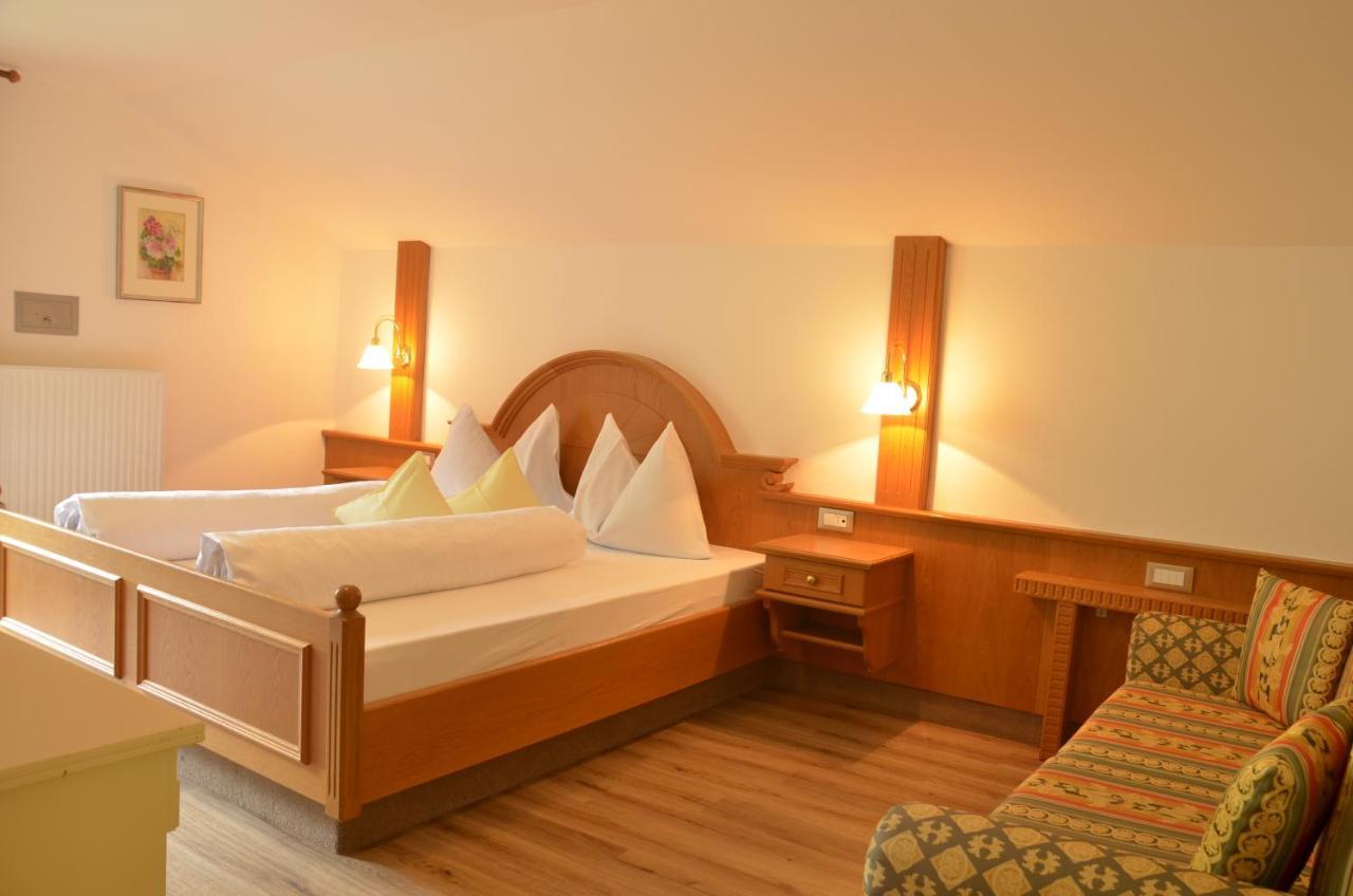 Hotel Karin Tirolo Esterno foto